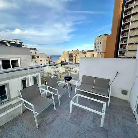 דירה Paceville Sea View Penthouse With Jacuzzi! *