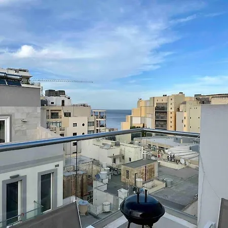 Paceville Sea View Penthouse With Jacuzzi! Saint Julian's